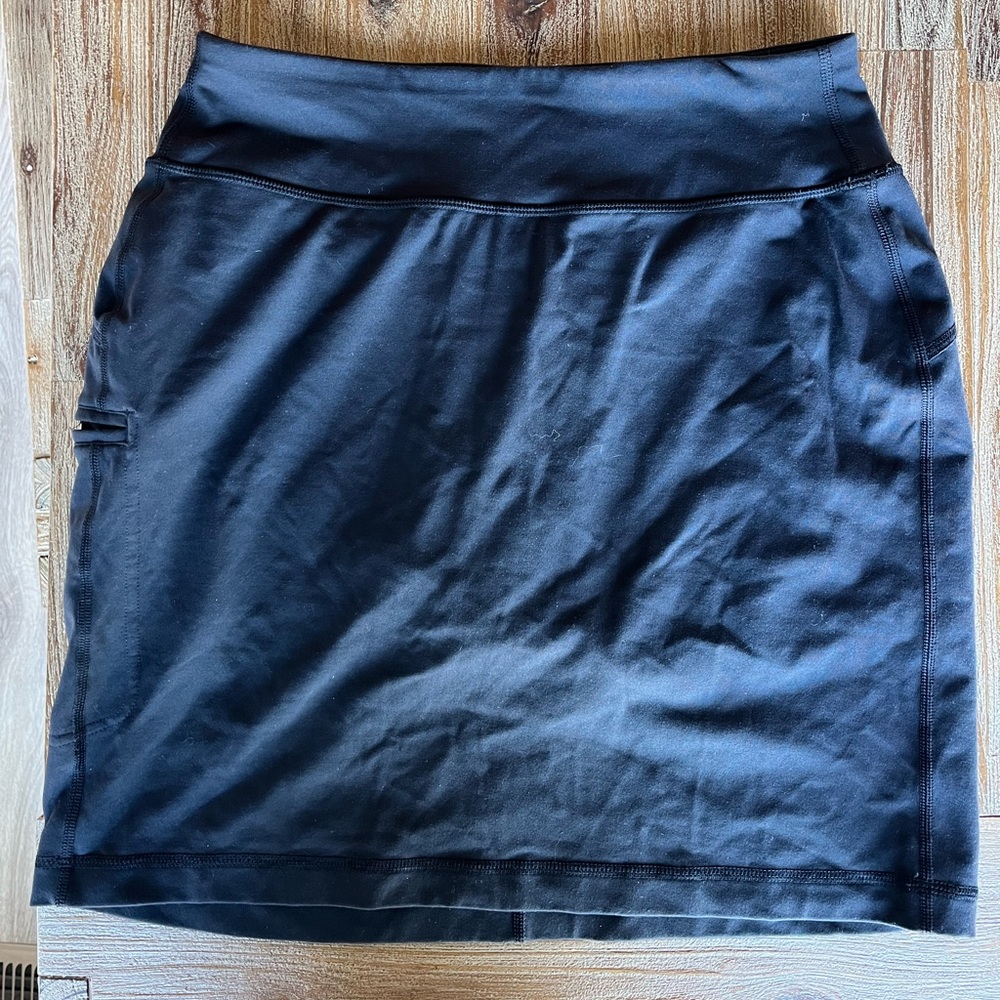 Duluth Trading Co Black Classic NoGa Skort